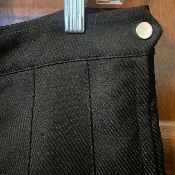 H&M Divided brand pleated mini skater skirt! - Picture 4 of 4